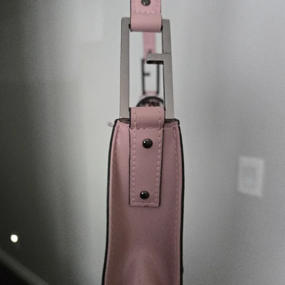 Guess Y2K Light Pink Shoulder Bag - Picture 4 of 8
